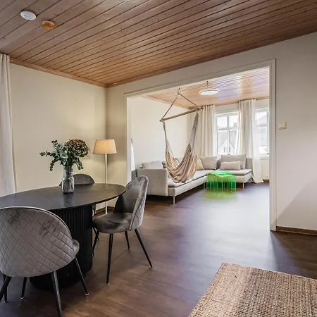 Bright Nordic - Free Parking - 4 Guests - Close To Center