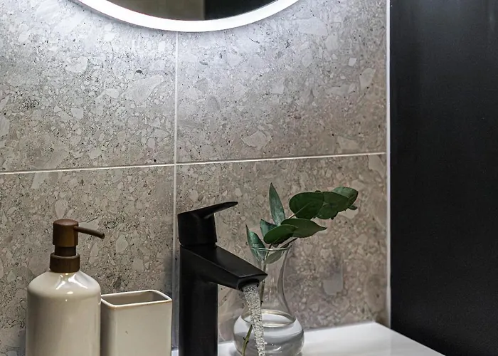 Charming And Bright In شقة *